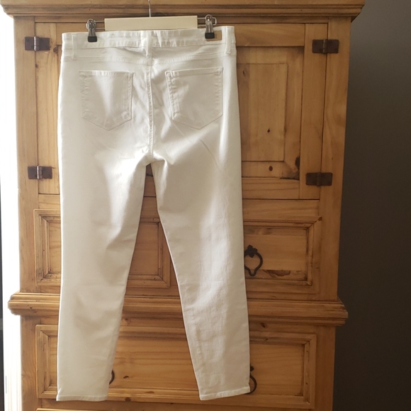 💜NWT Paige Verdugo Crop Jeans in White - Picture 6 of 6